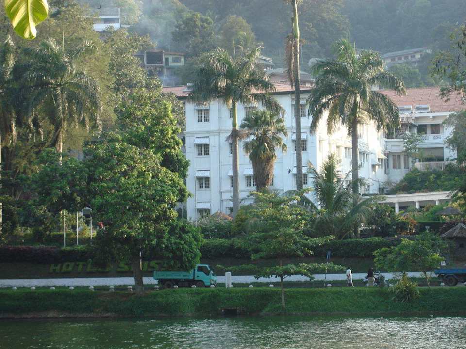 Hotel Suisse am Kandy Lake Hotel Suisse
