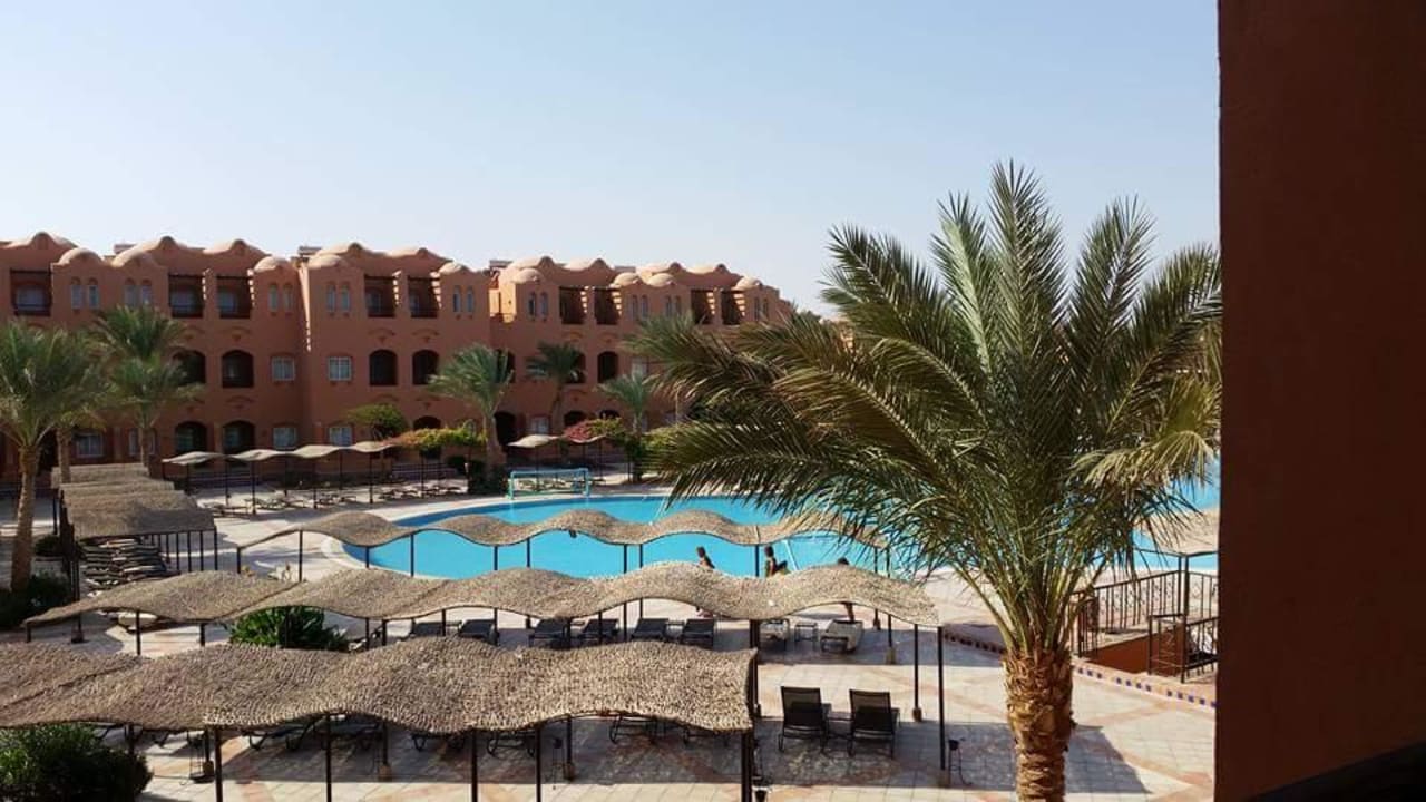 Blick aus dem Fenster  Jaz Makadi Oasis Resort