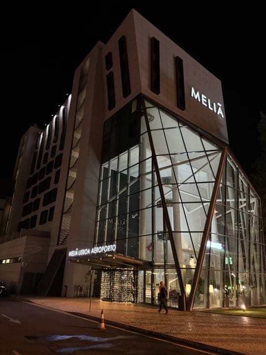 Außenansicht Meliá Lisboa Aeroporto