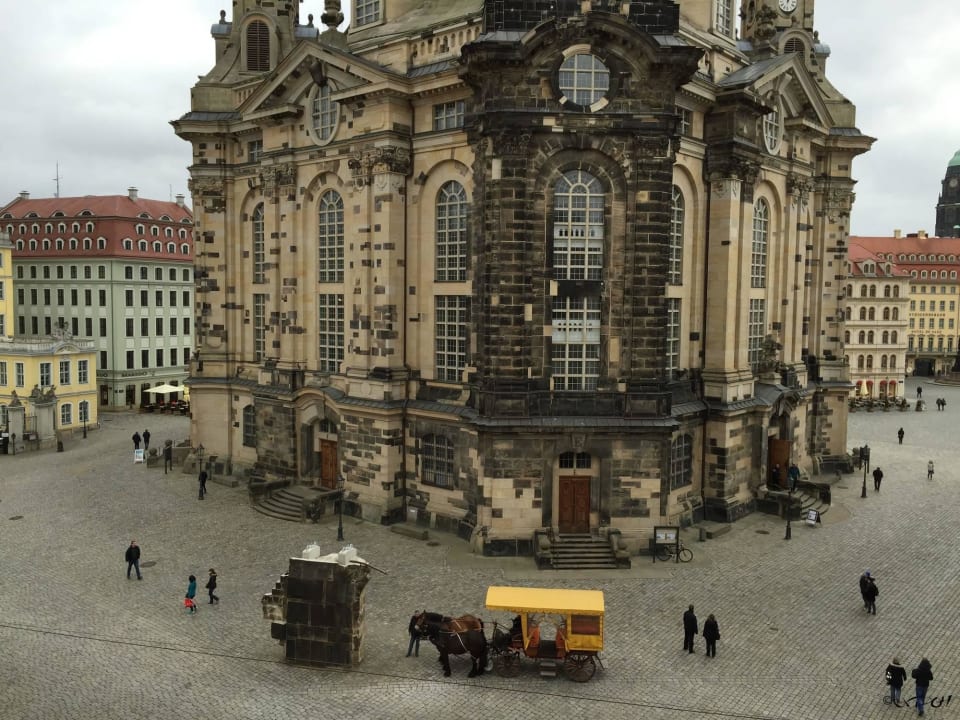 Blick aus dem Fenster 4. Etage Hilton Dresden