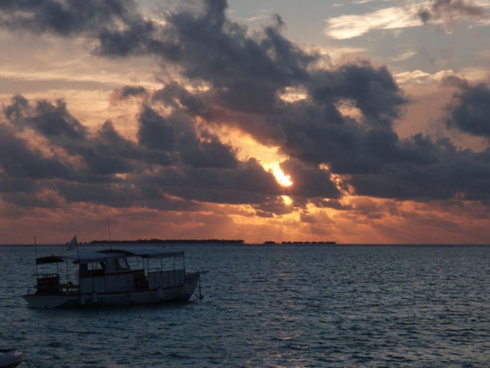 Sonnenuntergang Mirihi Island Resort