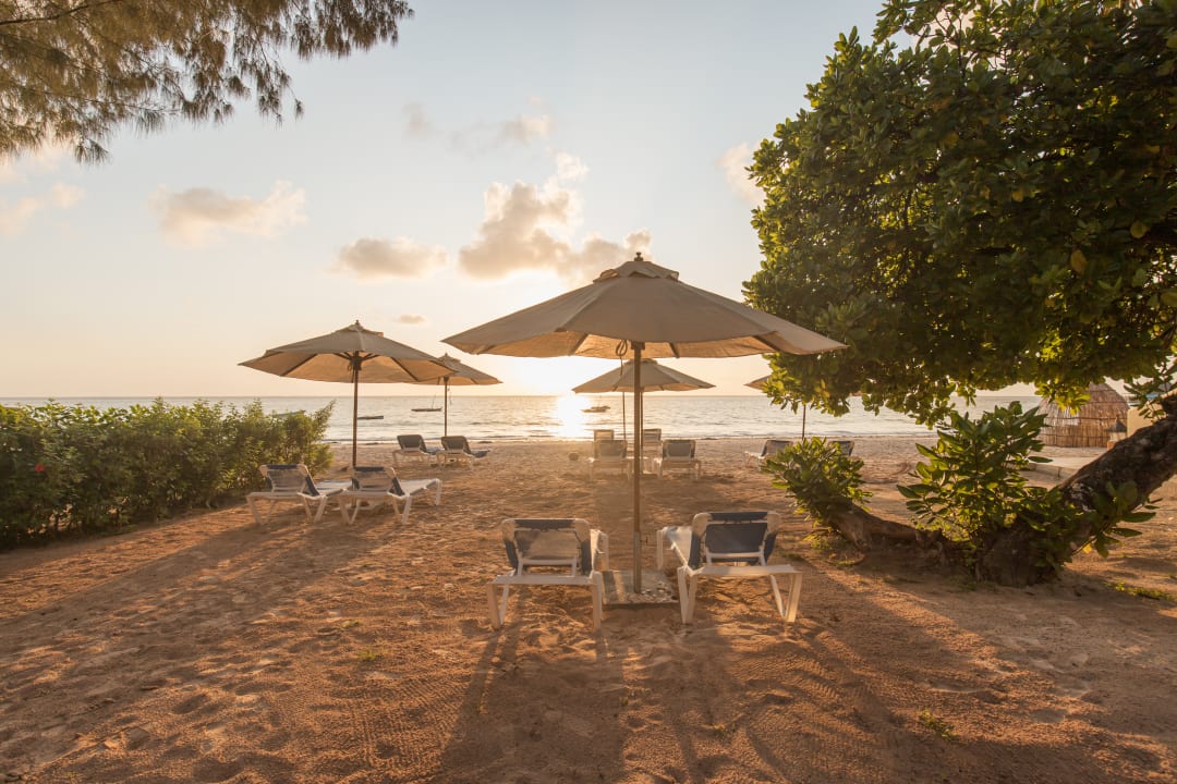 Strand Hotel Kiwengwa Beach Resort