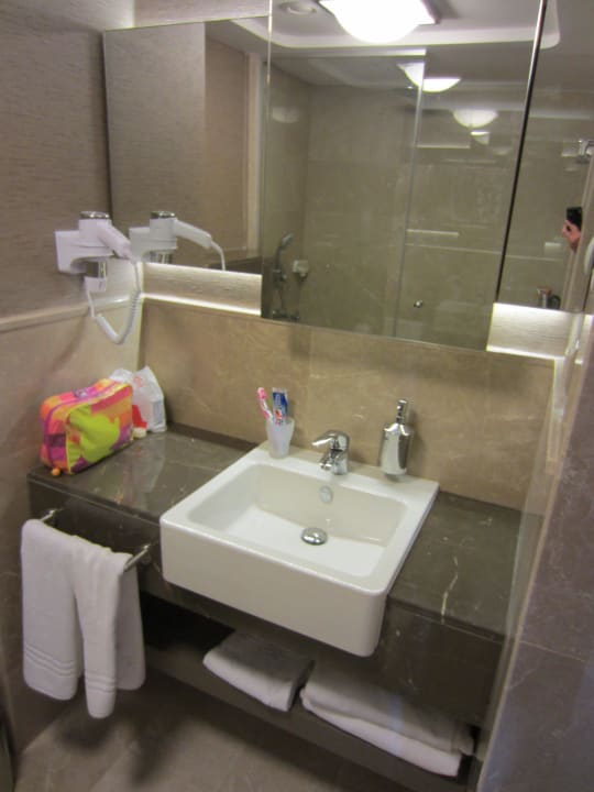 Das Waschbecken Hotel Grand Side