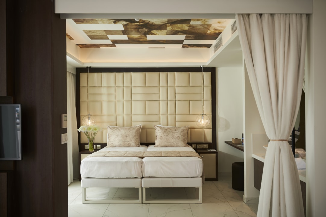 Zimmer King Jason Paphos - Designed for adults