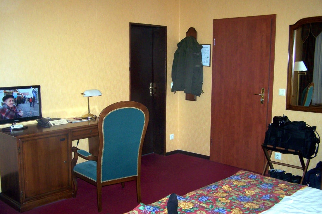 Im alten Stil eingerichtet, aber nicht stilvoll The Lakeside Burghotel zu Strausberg