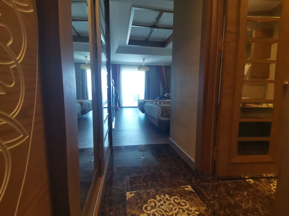 Zimmer Granada Luxury Okurcalar