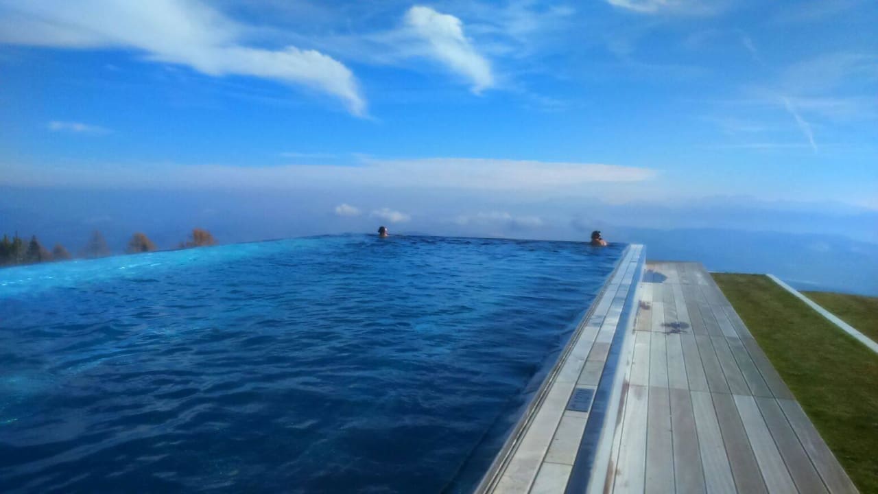 Der Unendlich - Pool Mountain Resort Feuerberg
