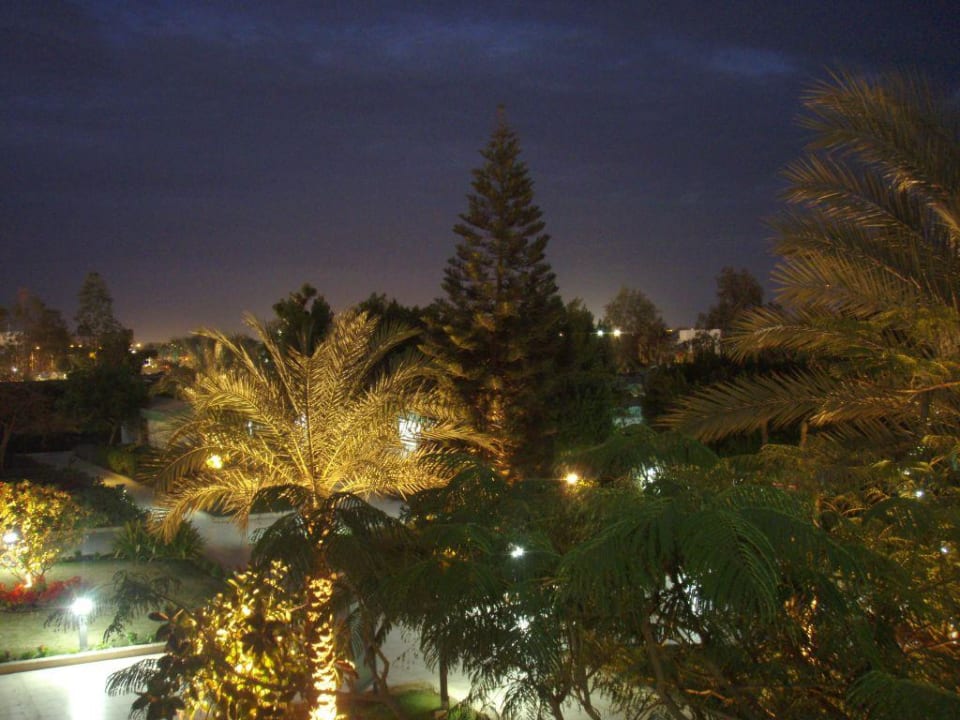 Hotelanlage bei nacht Ghazala Beach