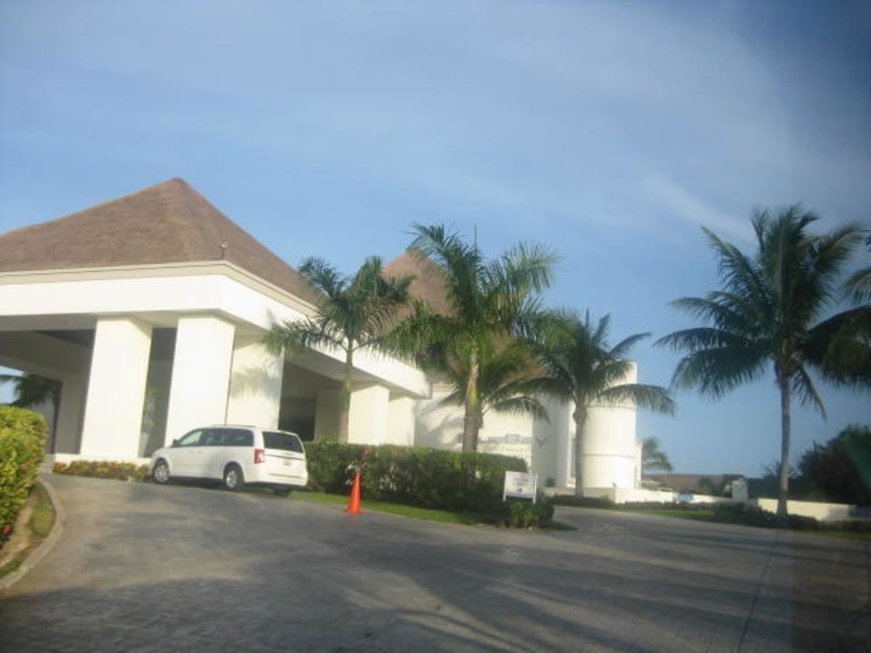 Aufgang zur Lobby  BlueBay Grand Esmeralda
