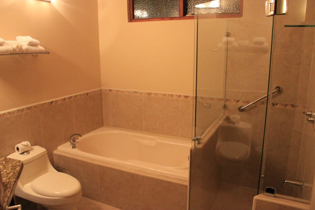 Bad Hotel El Establo