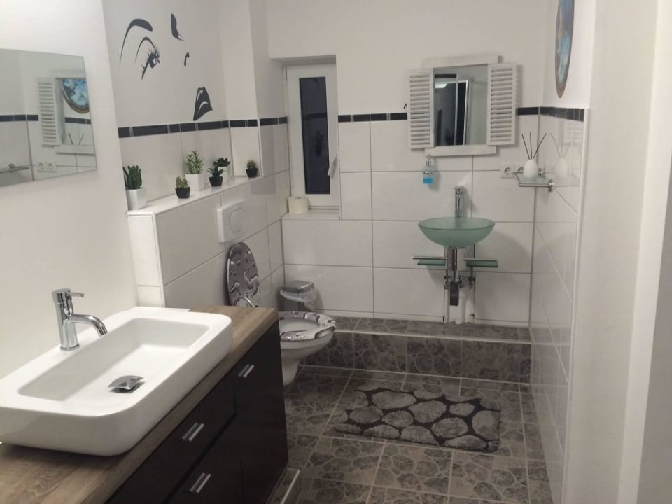 Badezimmer Exklusives Loft zur Messe und Erholung