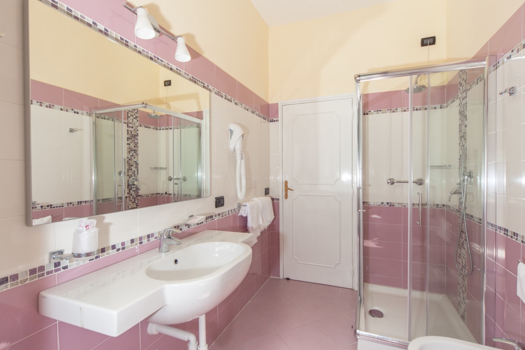 Zimmer Hotel Ape Regina