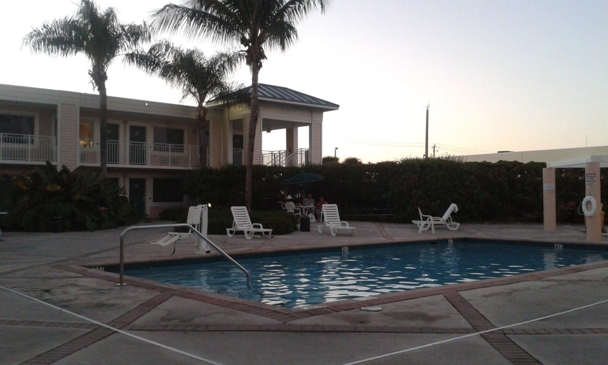 Schöne Poolanlage Best Western Gateway to the Keys