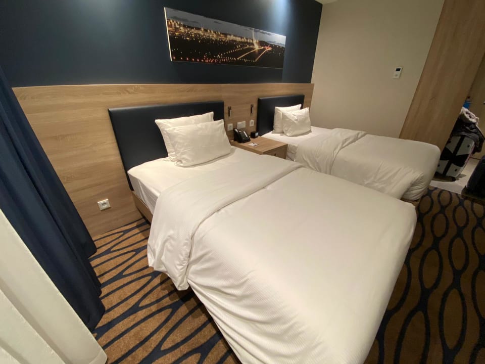 Zimmer Hampton By Hilton Frankfurt Airport