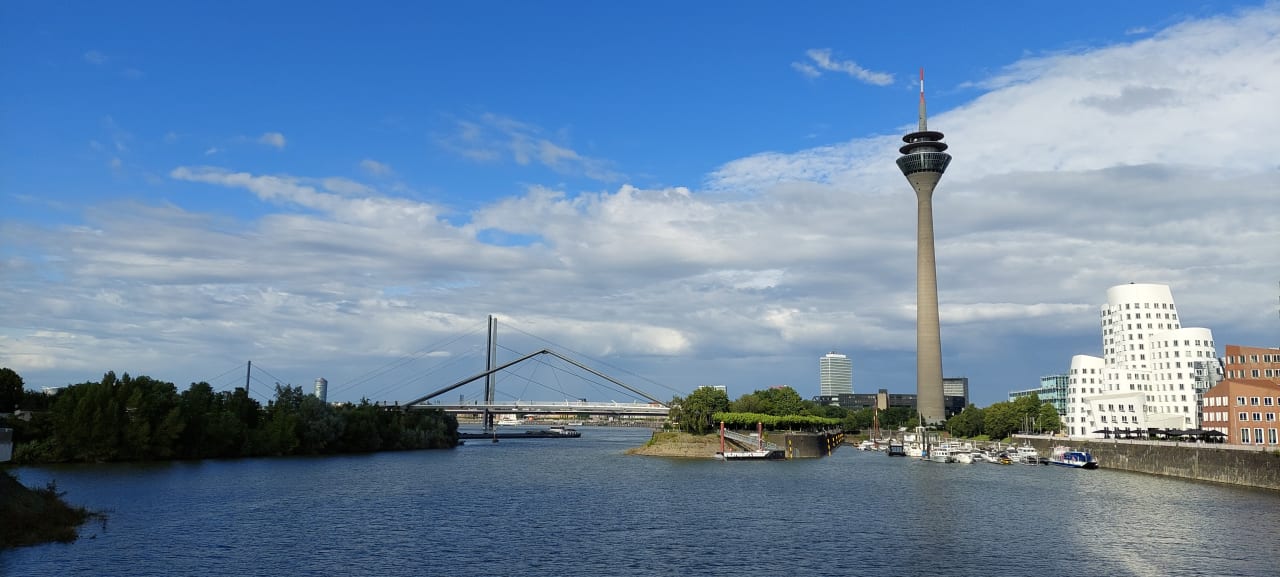 Ausblick INNSiDE by Meliá Düsseldorf Hafen