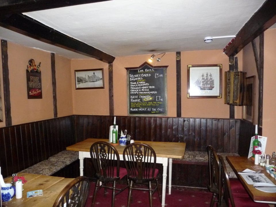 Frühstücksbereich und Restaurant Hotel The White Horse Inn