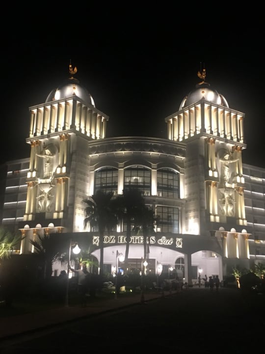 Außenansicht Oz Hotels Sui Resort