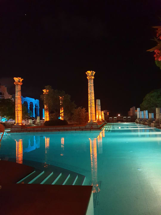 Pool Xanadu Resort Hotel