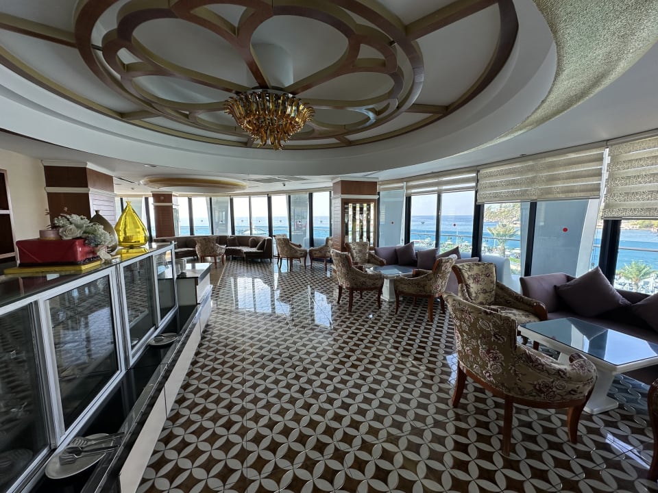 Lobby Granada Luxury Okurcalar