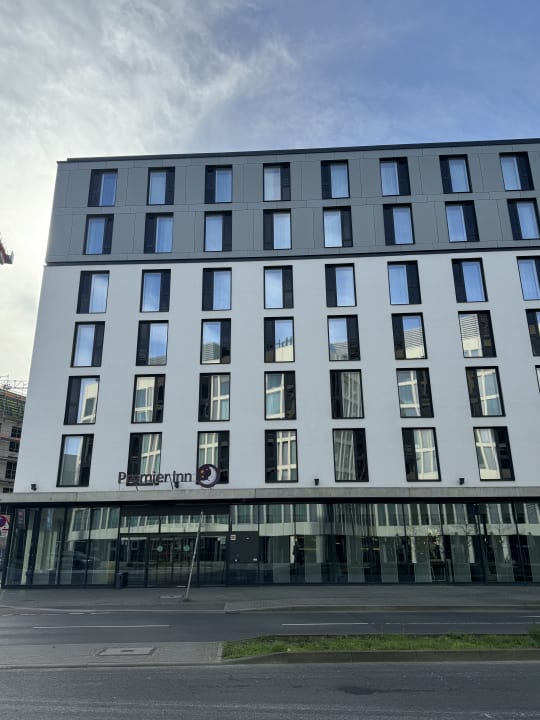 Außenansicht Premier Inn Leipzig City Hahnekamm Hotel