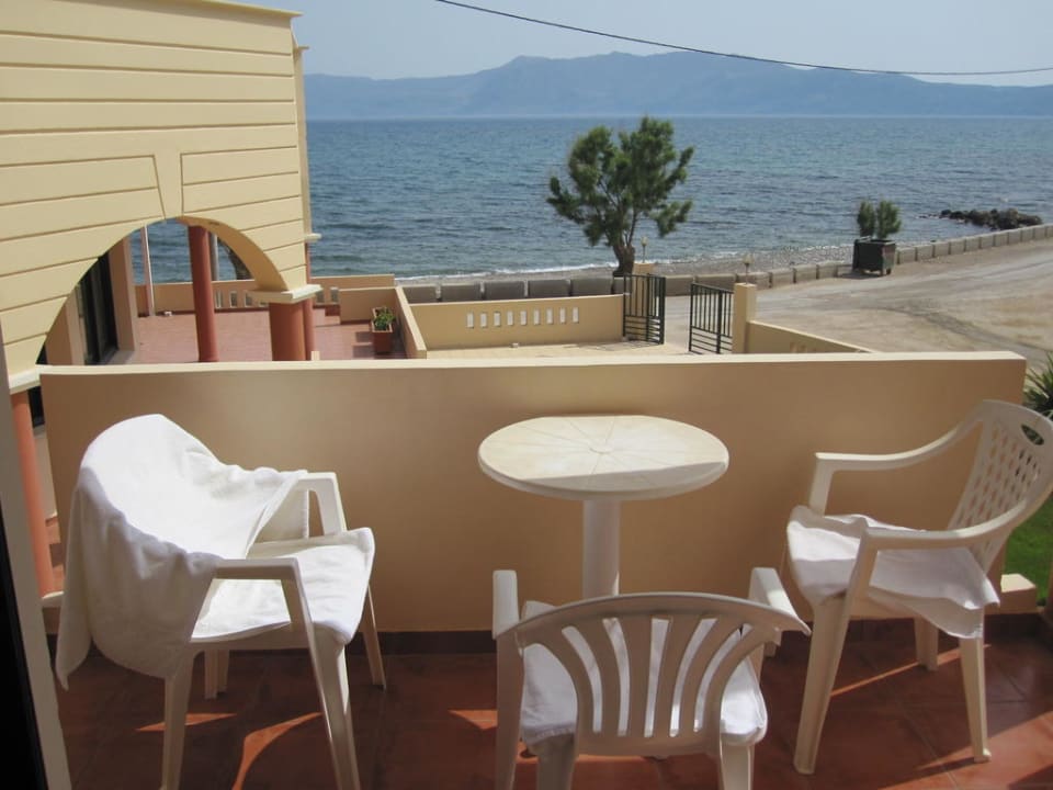 Balkon s výhledem na moře Hotel Christina Beach