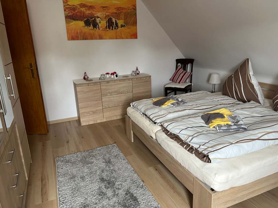 Zimmer Ferienwohnung Winzenburg in der Nähe vom Steinhuder Meer und Dinopark Münchehagen