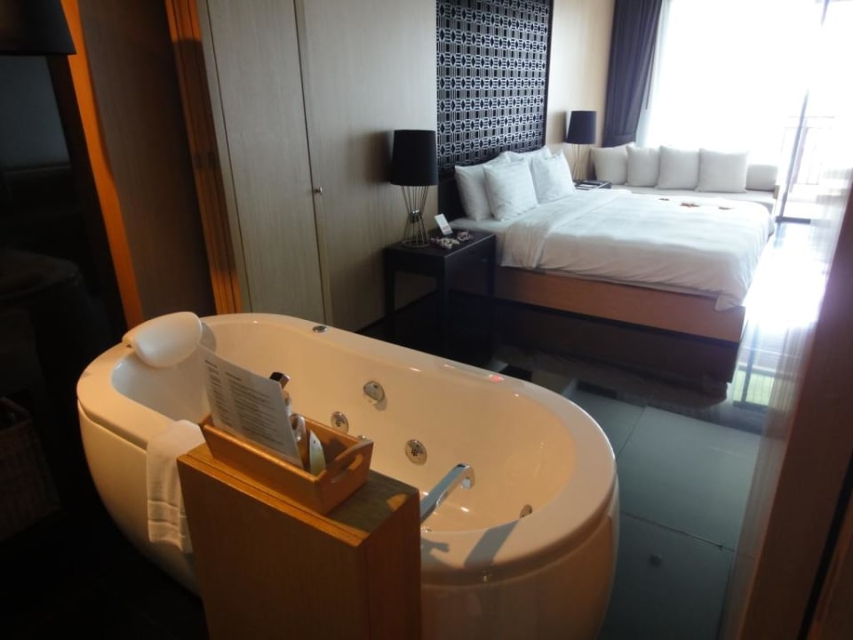Jacuzzi Zimmer Ramada Resort by Wyndham Khao Lak