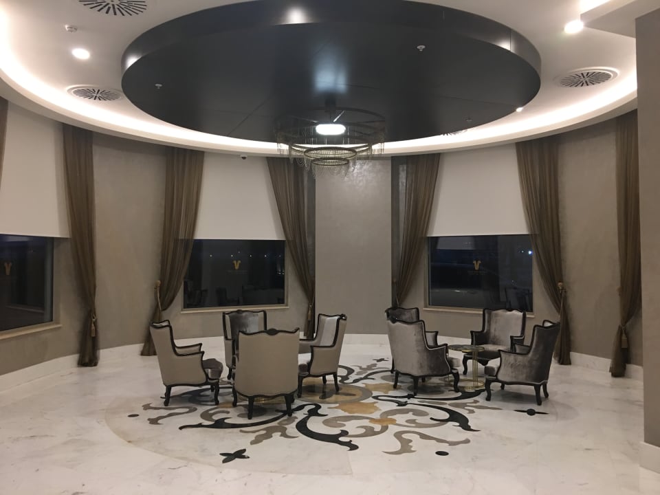 Lobby Haydarpasha Palace