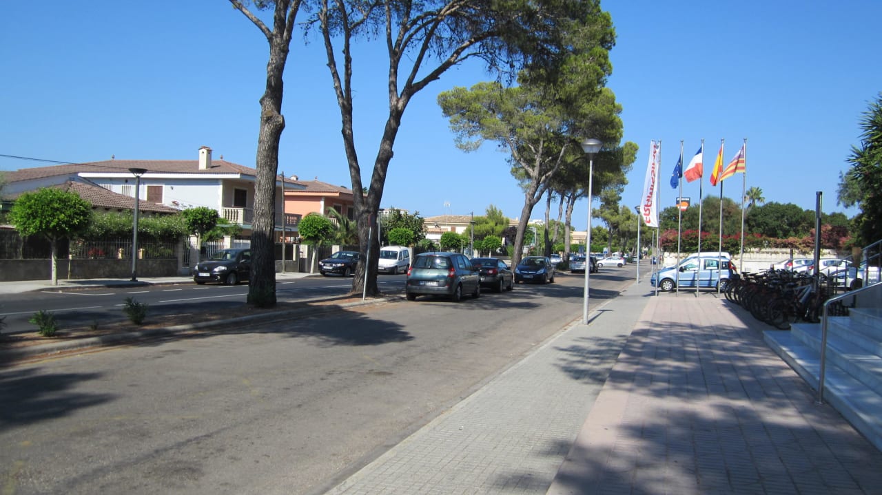 Vor dem Hotel BG Hotel Rei del Mediterrani Palace