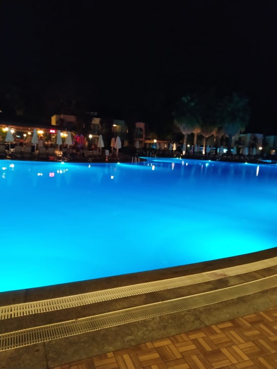 Pool VONRESORT Golden Beach