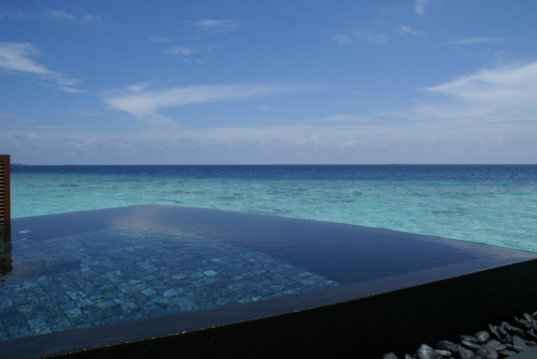 Pool-Ocean Blick Constance Halaveli Maldives