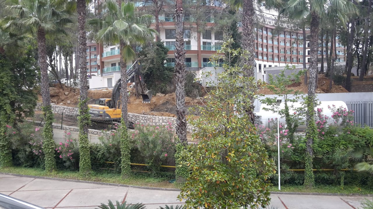 Aussicht aus meinem Zimmer Lärm den ganzen tag  Top Hotel