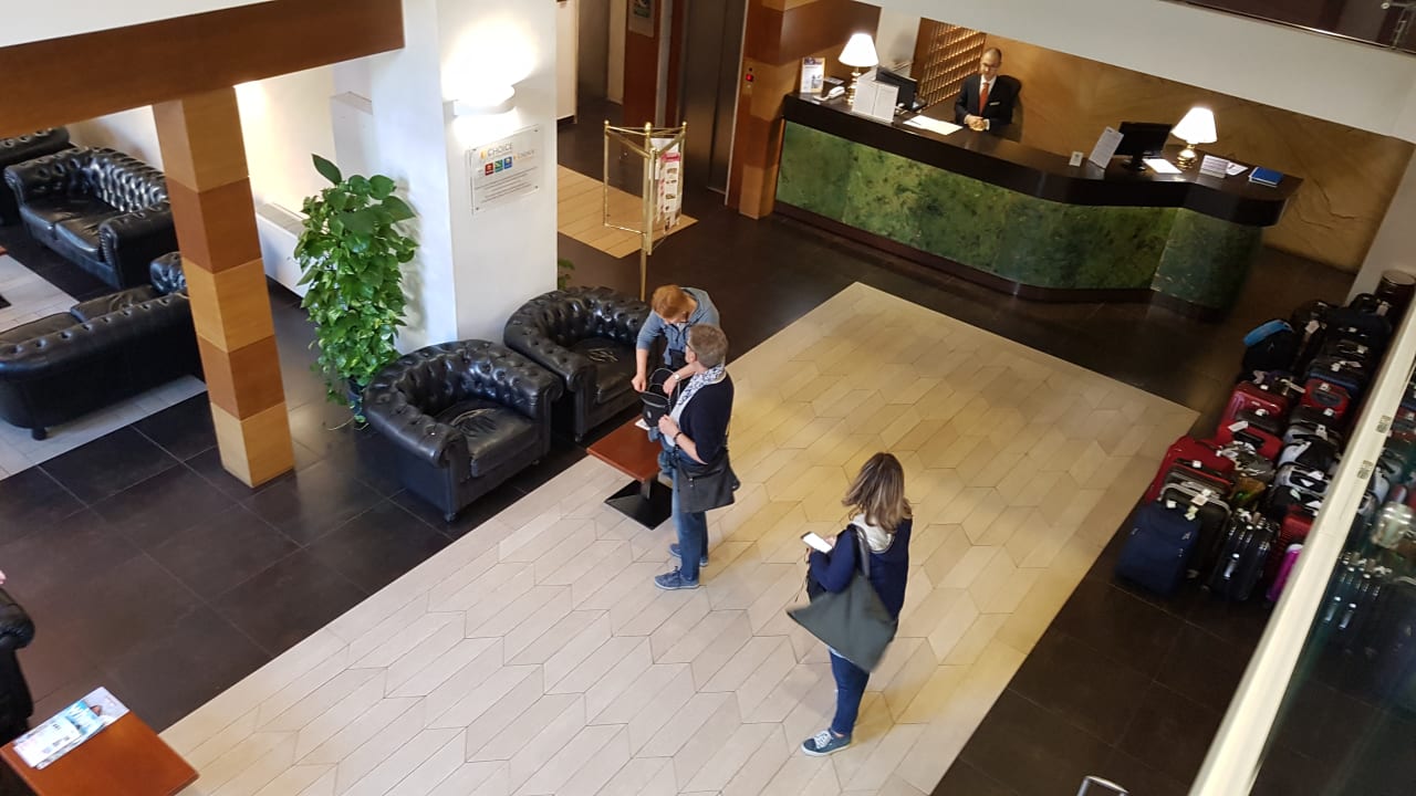 Lobby Quality Hotel Nova Domus
