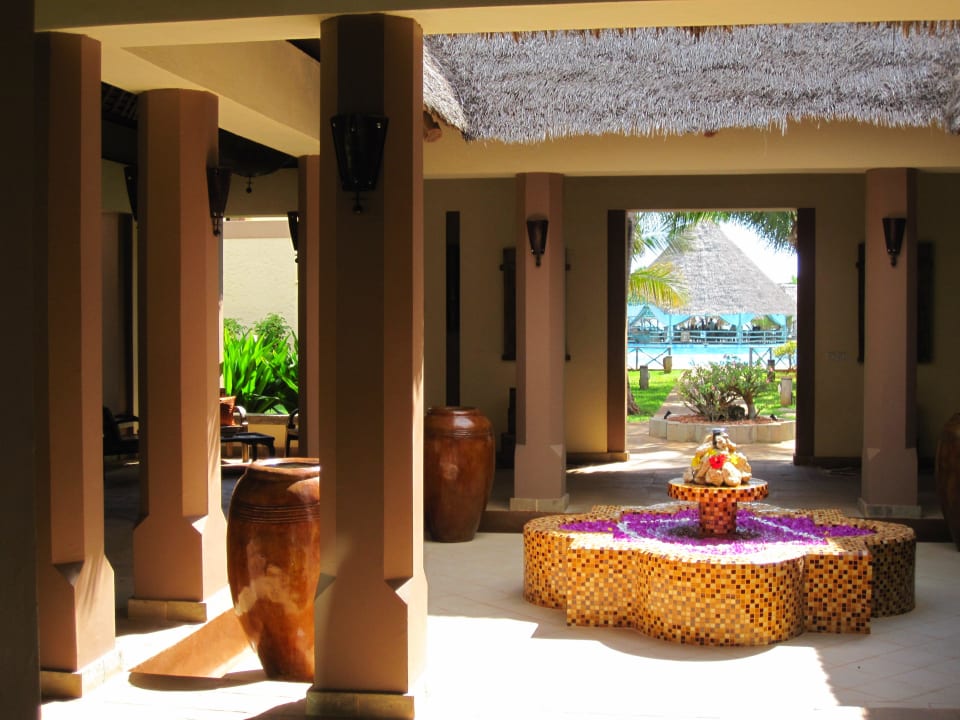 Lobby Neptune Pwani Beach Resort & Spa