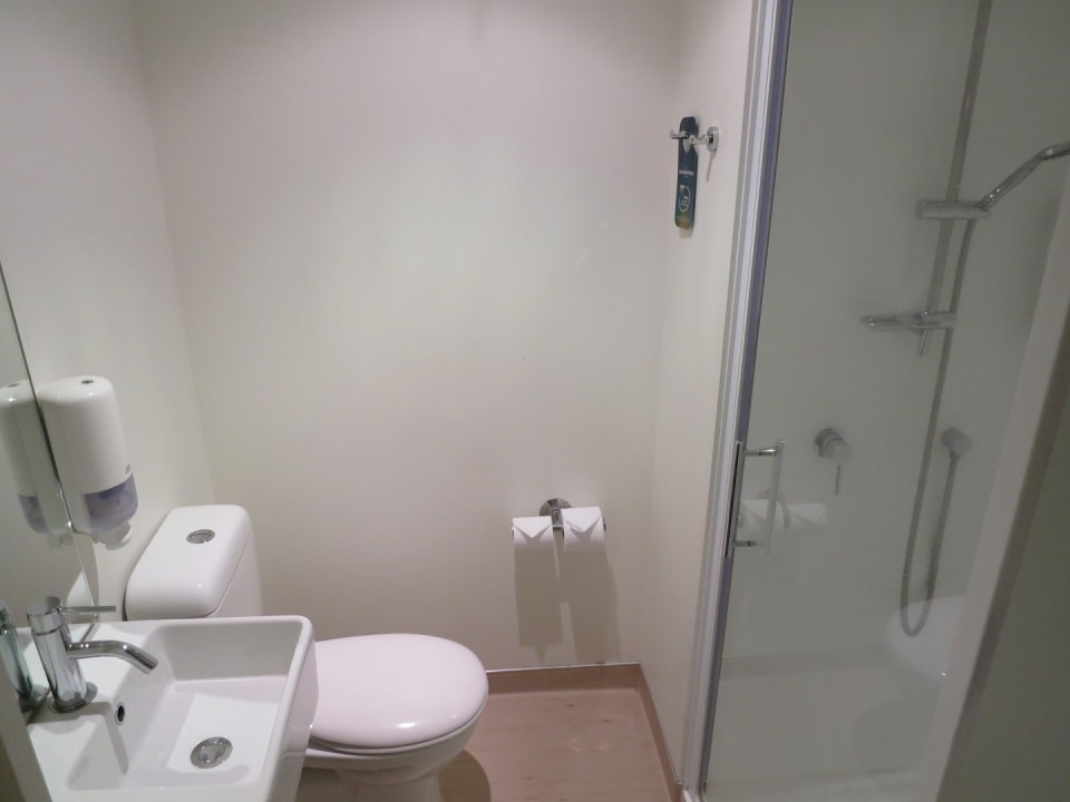 Zimmer Ibis budget Auckland Airport