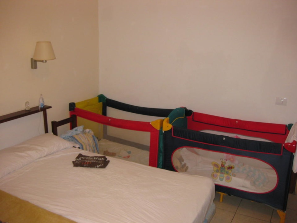 Schlafzimmer auch für 2 Kinder BLUESEA Jandia Luz