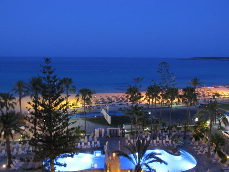 In der Dämmerung vom 6. Stock CM Playa del Moro