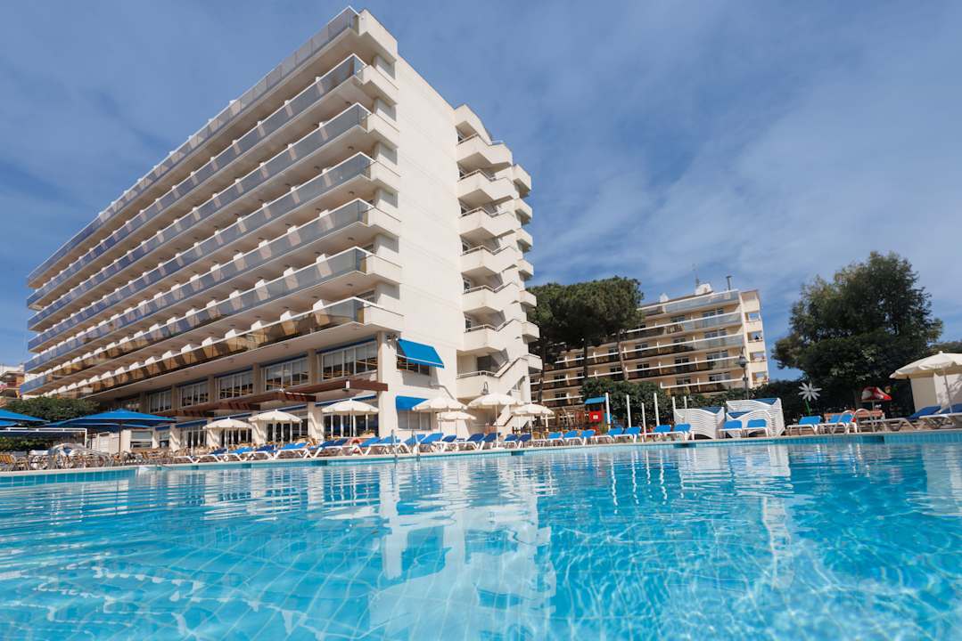 Außenansicht Ponient Aparthotel Marinada by PortAventura