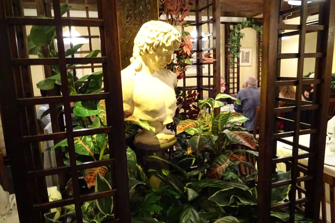 Italo Restaurant im Keller The Wessex Hotel