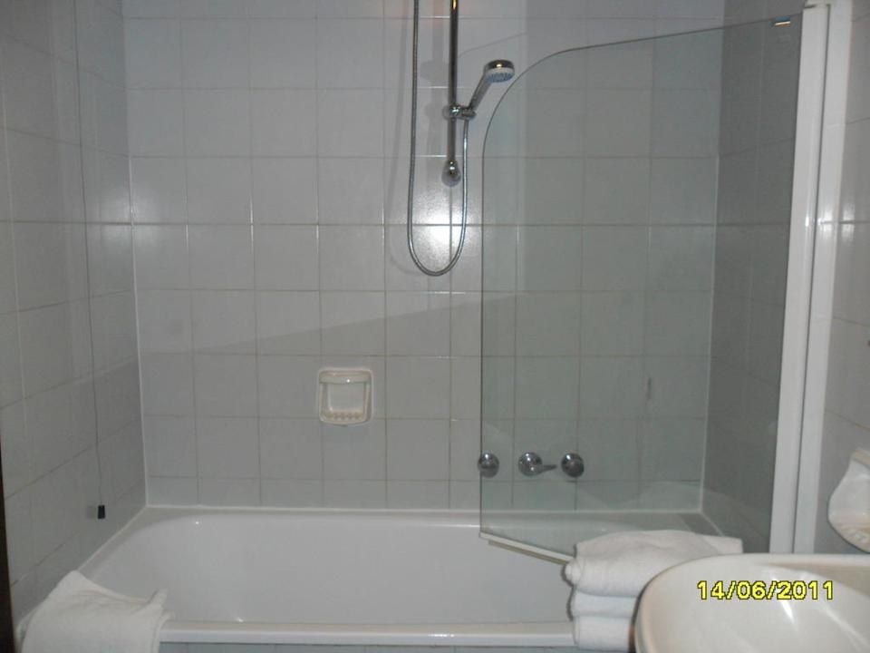 La vasca con doccia Hotel Carlo Magno