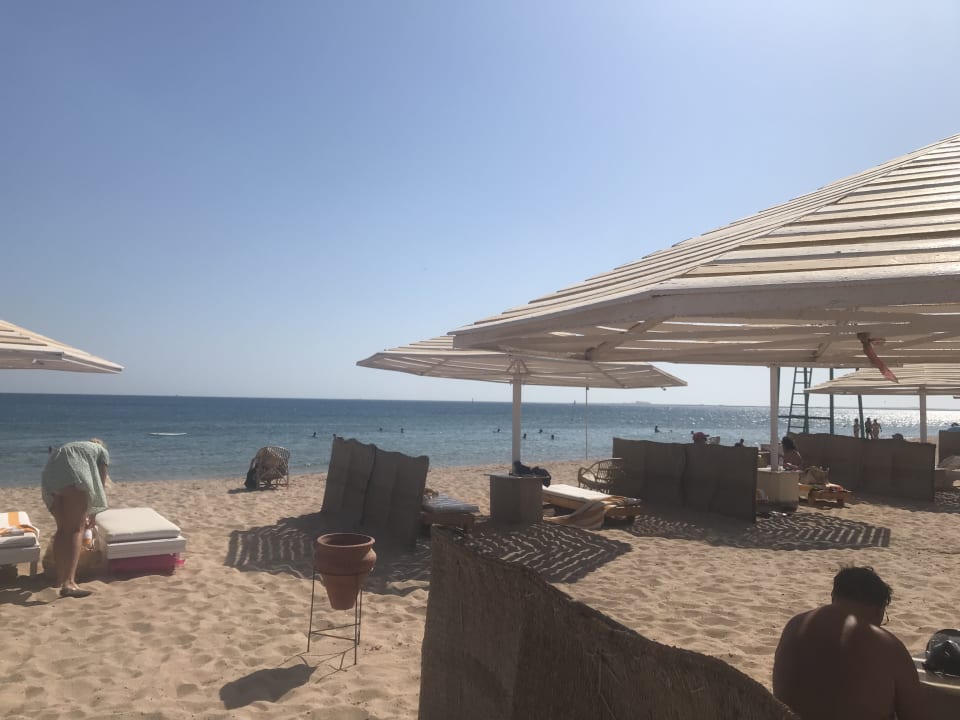 Strand Menaville Safaga