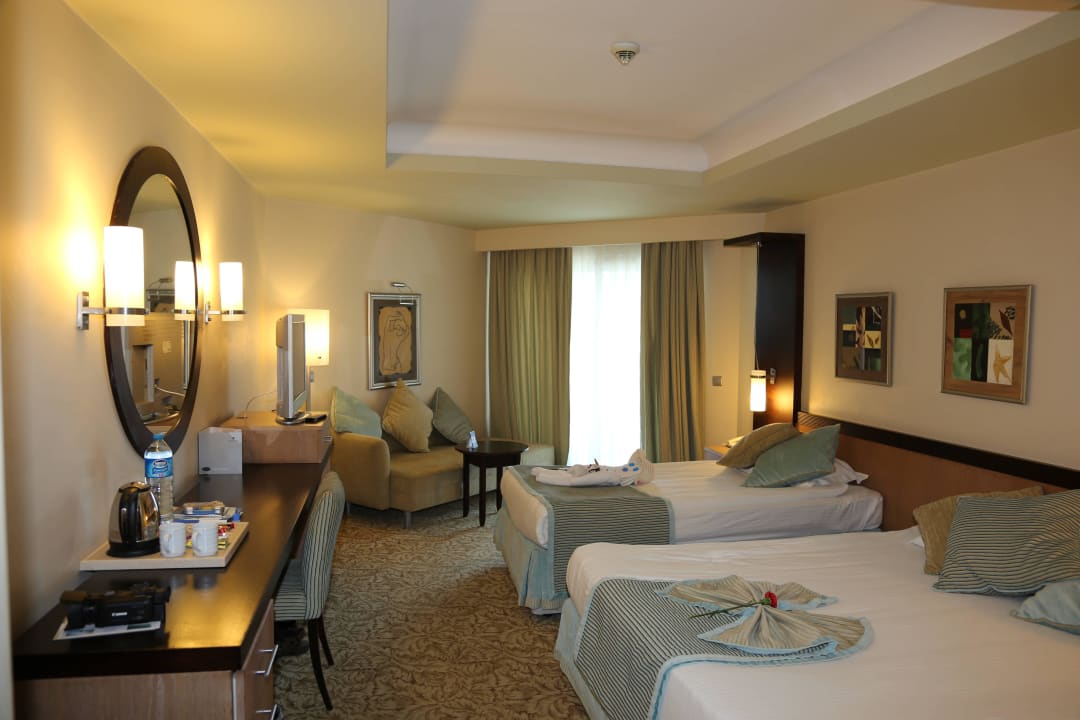 Zimmer 1902 Royal Wings Hotel