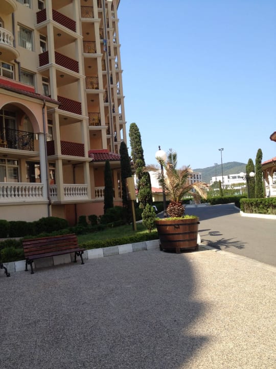 Hotel von vorne Hotel Atrium Beach