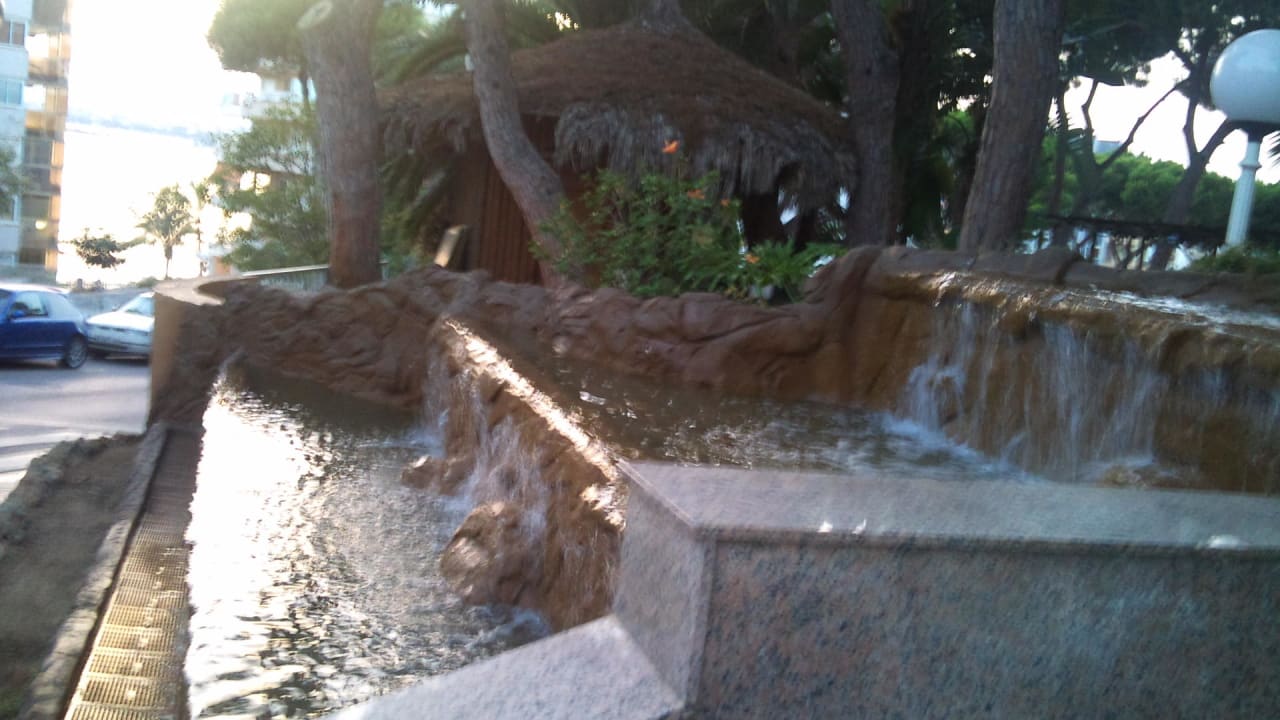 Wassertreppe neben der Treppe zum Hotel Hotel Las Vegas