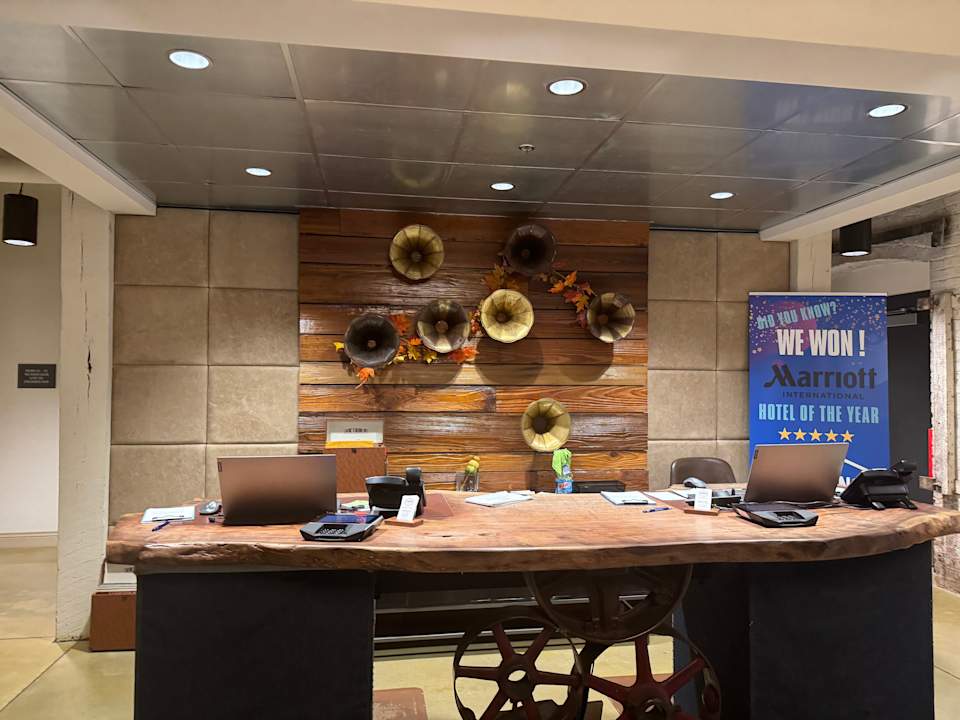 Lobby The Sessions Hotel, Bristol, a Tribute Portfolio Hotel