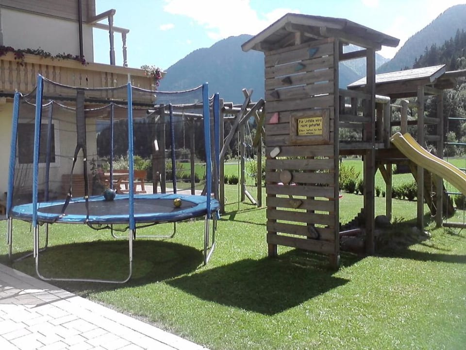 Spielanlage Biobauernhof Obertrattenbachhof