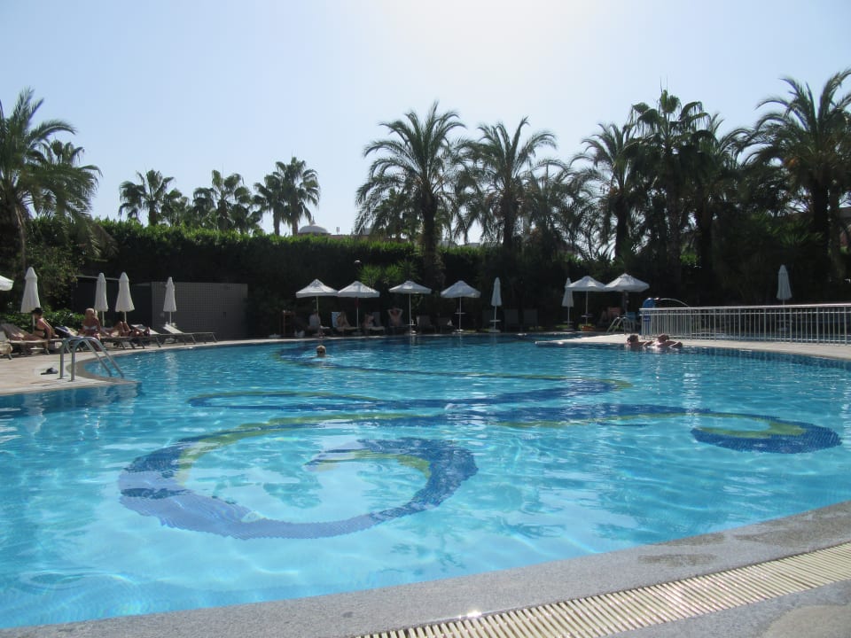 Pool Calimera Hane Garden