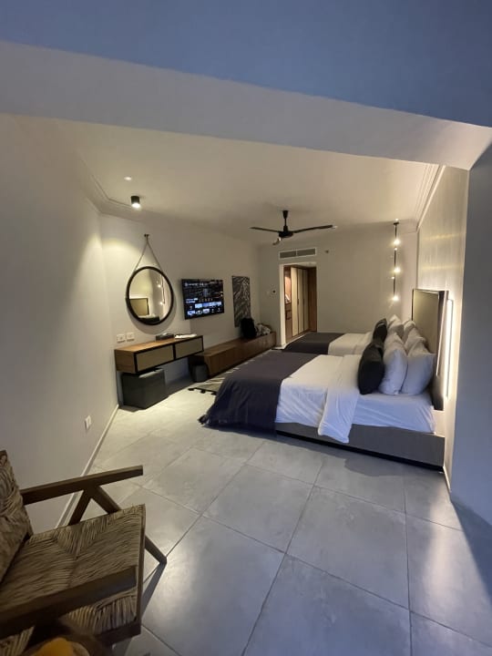 Zimmer Serry Beach Resort