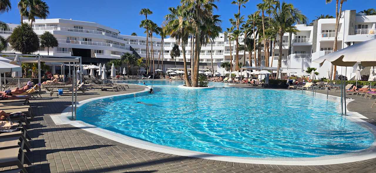 Pool Hotel Riu Paraiso Lanzarote