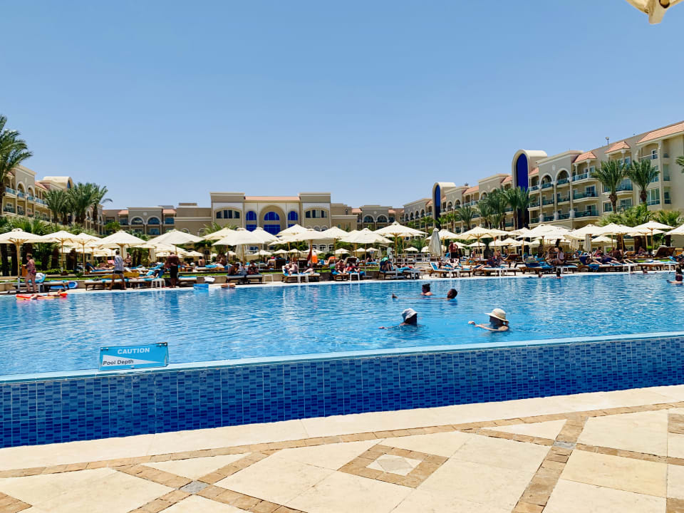 Pool Premier Le Reve Hotel & Spa